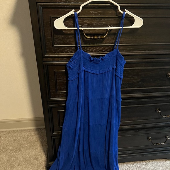 Gianni Bini Dresses & Skirts - Gianni Bini Blue Midi Dress
